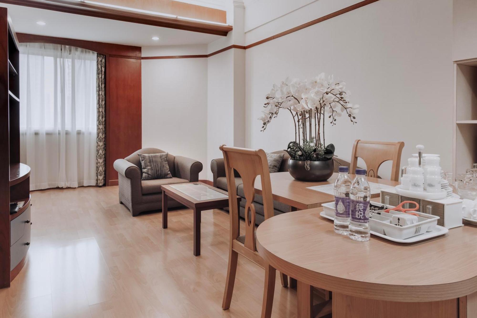 Beijing Lido Serviced Residence Fangyuan West Road Branch Exterior photo
