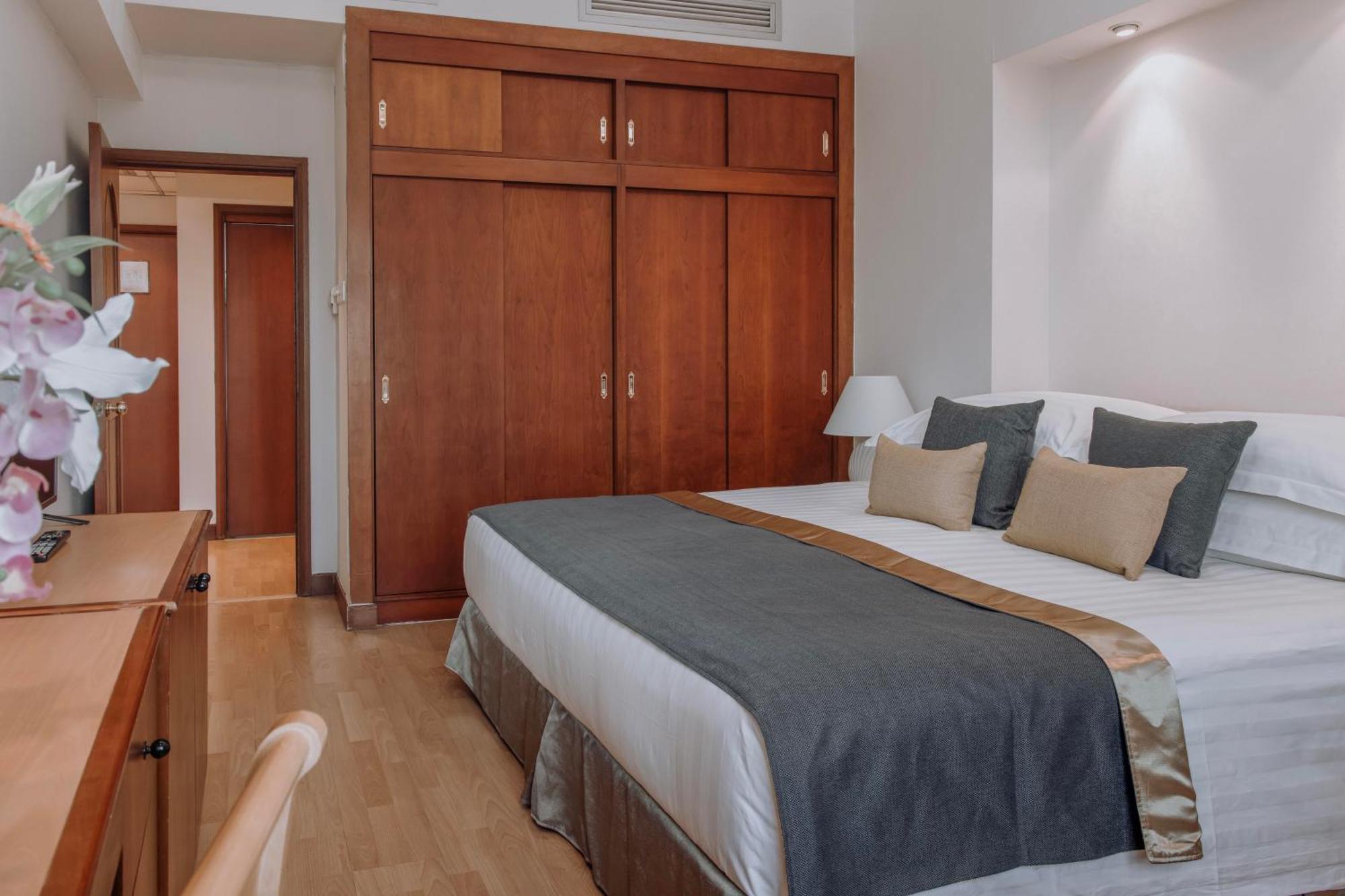Beijing Lido Serviced Residence Fangyuan West Road Branch Exterior photo